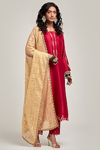 Red Silk Chanderi Sequins Embroidered Kurta Set by Anantaa By Roohi Trehan