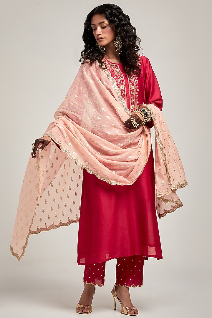 Red Silk Chanderi Sequins Embroidered Kurta Set by Anantaa By Roohi Trehan at Pernia's Pop Up Shop
