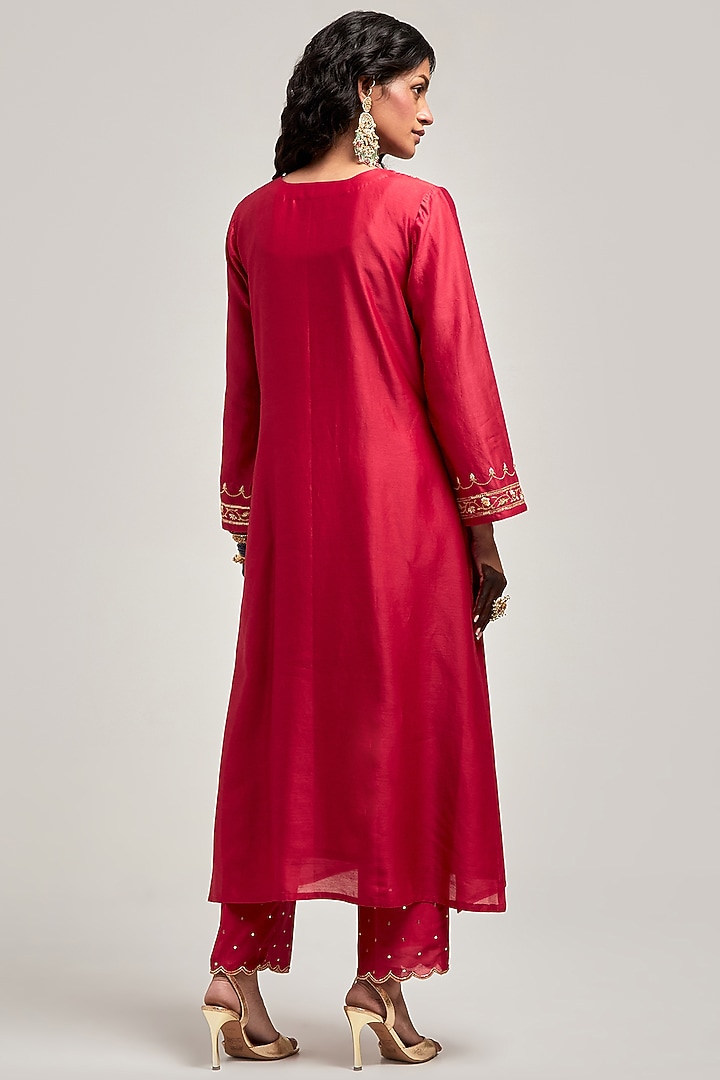 Red Silk Chanderi Sequins Embroidered Kurta Set by Anantaa By Roohi Trehan at Pernia's Pop Up Shop