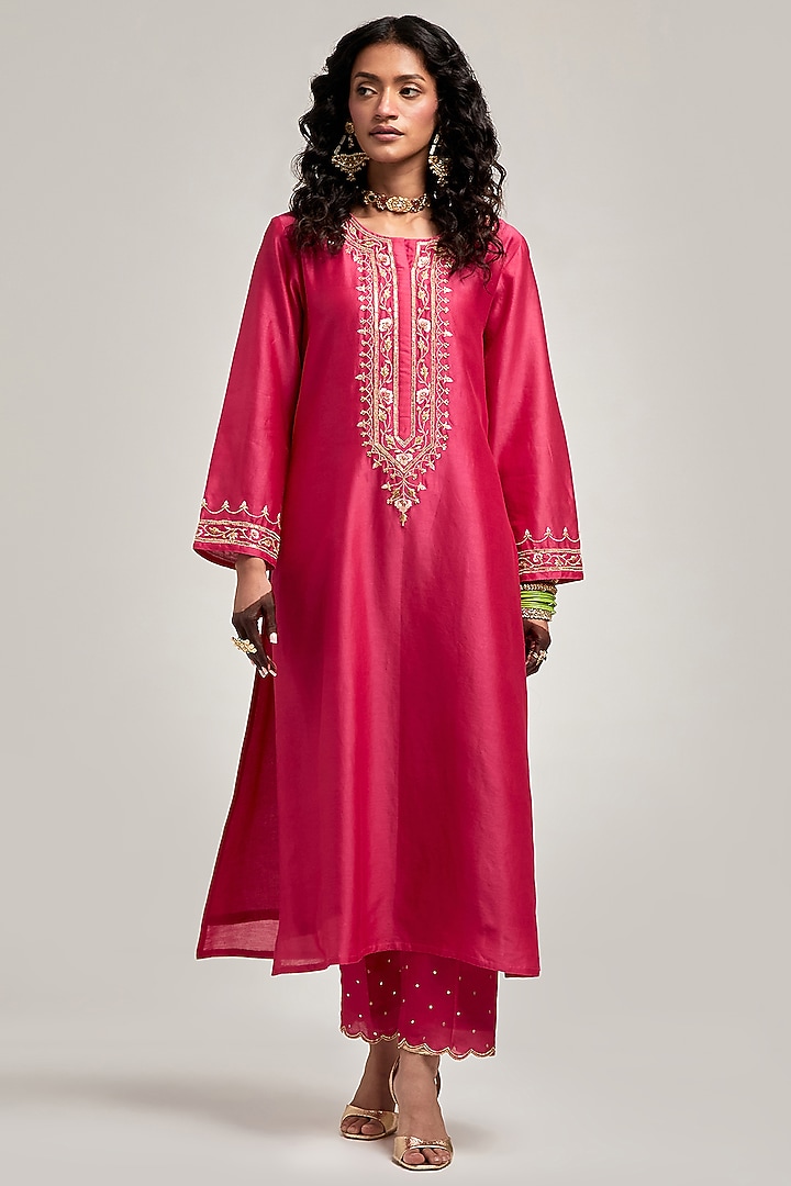 Fuchsia Silk Chanderi Sequins Embroidered Kurta Set by Anantaa By Roohi Trehan at Pernia's Pop Up Shop