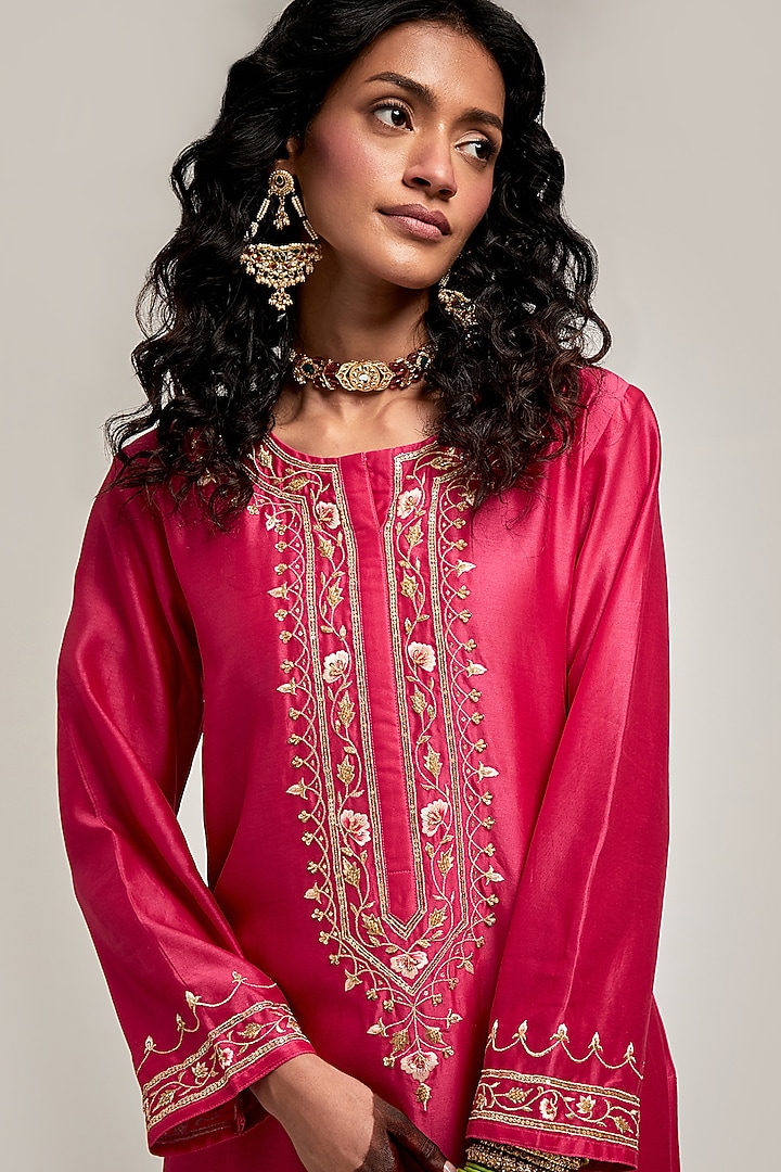 Fuchsia Silk Chanderi Sequins Embroidered Kurta Set by Anantaa By Roohi Trehan at Pernia's Pop Up Shop