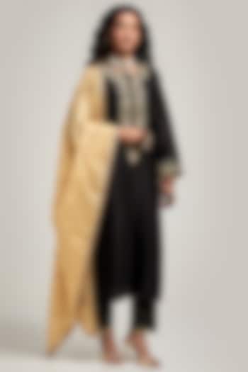 Black Silk Chanderi Sequins Embroidered Kurta Set by Anantaa By Roohi Trehan at Pernia's Pop Up Shop