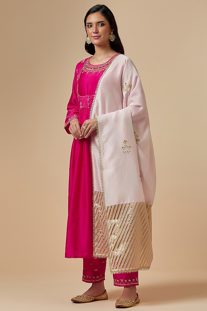 Pastel Pink Hand Embroidered Dupatta by Anantaa By Roohi Trehan