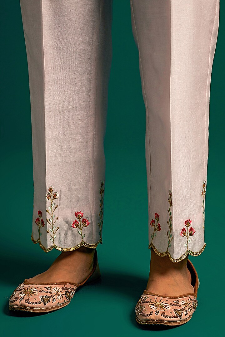 Light Pink Silk Chanderi Hand Embroidered Kurta Set by Anantaa By Roohi Trehan at Pernia's Pop Up Shop