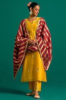 product-color-Yellow