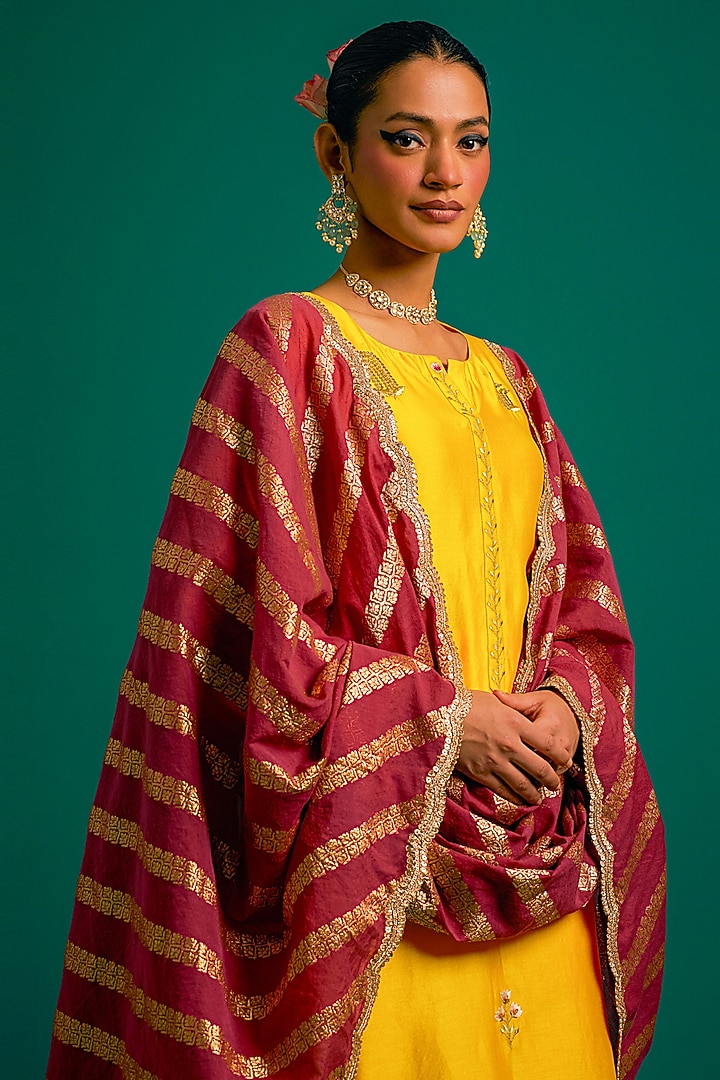 Yellow Silk Chanderi Hand Embroidered Kurta Set by Anantaa By Roohi Trehan at Pernia's Pop Up Shop