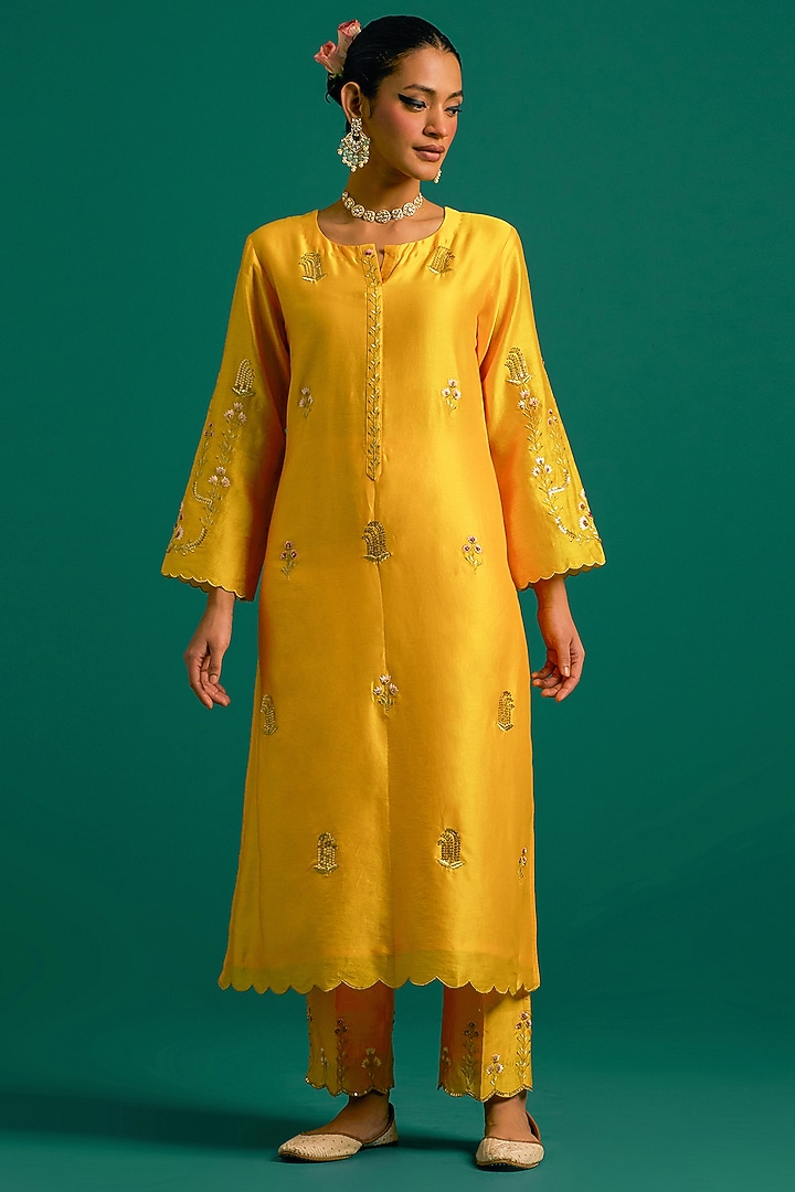 Yellow Silk Chanderi Hand Embroidered Kurta Set by Anantaa By Roohi Trehan at Pernia's Pop Up Shop