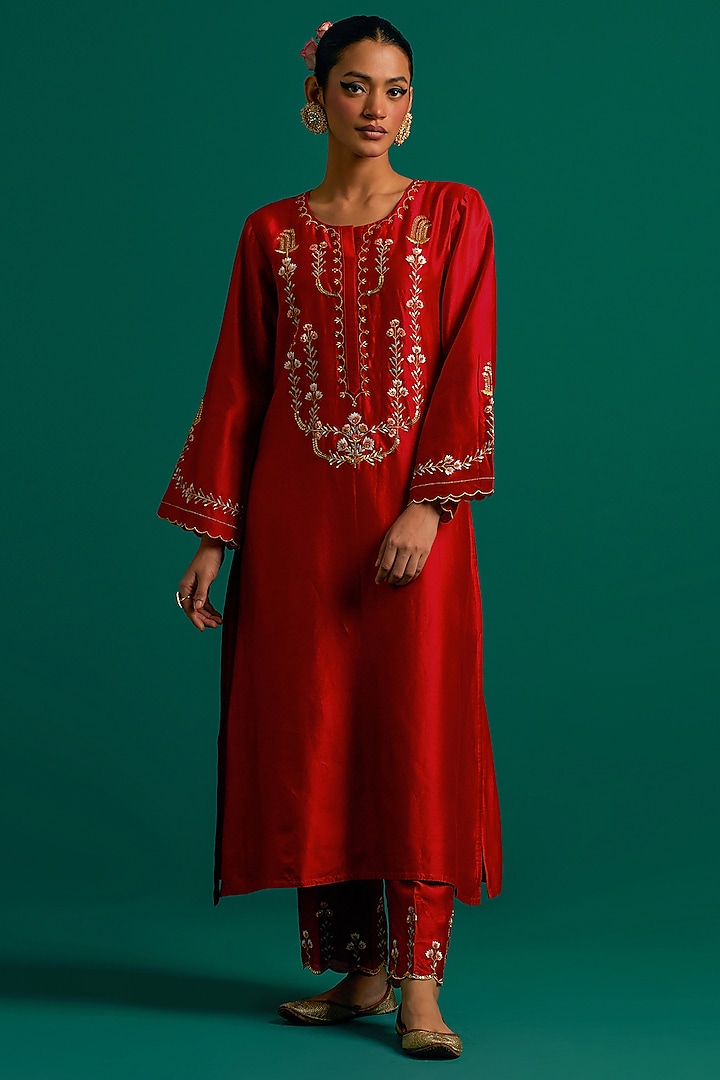 Red Silk Chanderi Hand Embroidered Kurta Set by Anantaa By Roohi Trehan at Pernia's Pop Up Shop