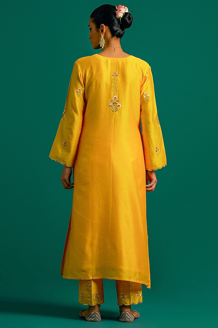 Yellow Silk Chanderi Hand Embroidered Kurta Set by Anantaa By Roohi Trehan at Pernia's Pop Up Shop