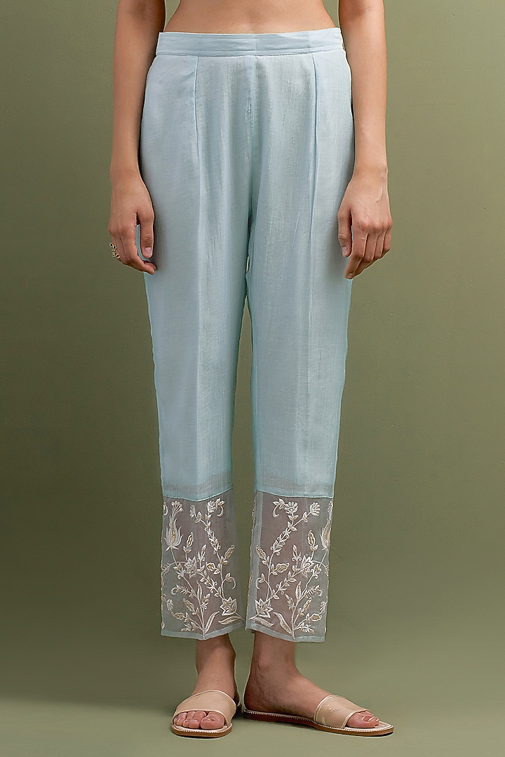 Blue Mul Chanderi Thread Hand Embroidered Kurta Set by Anantaa By Roohi Trehan at Pernia's Pop Up Shop