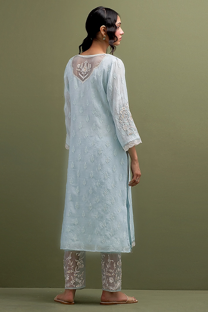 Blue Mul Chanderi Thread Hand Embroidered Kurta Set by Anantaa By Roohi Trehan at Pernia's Pop Up Shop