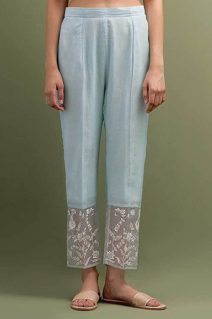 Blue Mul Chanderi Thread Hand Embroidered Kurta Set by Anantaa By Roohi Trehan at Pernia's Pop Up Shop