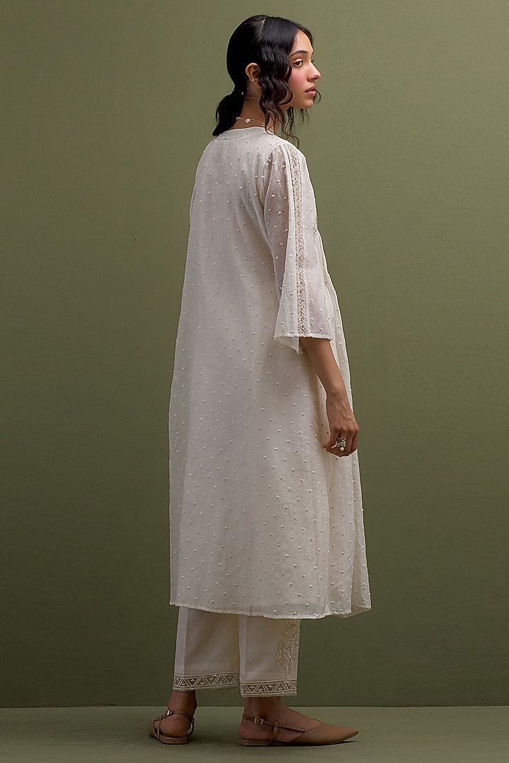 Ivory Mul Chanderi Thread Hand Embroidered Gathered Kurta Set by Anantaa By Roohi Trehan at Pernia's Pop Up Shop