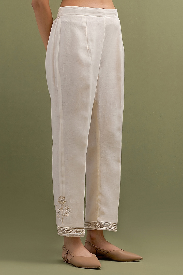 Ivory Mul Chanderi Thread Hand Embroidered Gathered Kurta Set by Anantaa By Roohi Trehan at Pernia's Pop Up Shop