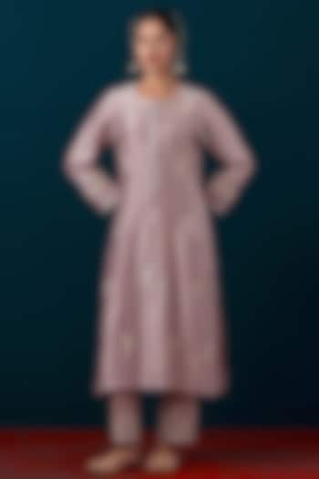 Onion Pink Silk Chanderi Zari & Sequin Hand Embroidered Kurta Set by Anantaa By Roohi Trehan at Pernia's Pop Up Shop
