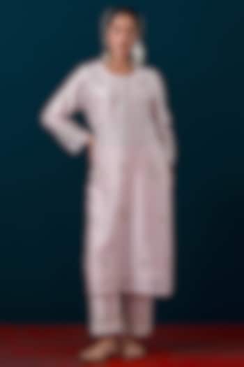 Pink Silk Chanderi Zari & Sequin Hand Embroidered Kurta Set by Anantaa By Roohi Trehan at Pernia's Pop Up Shop