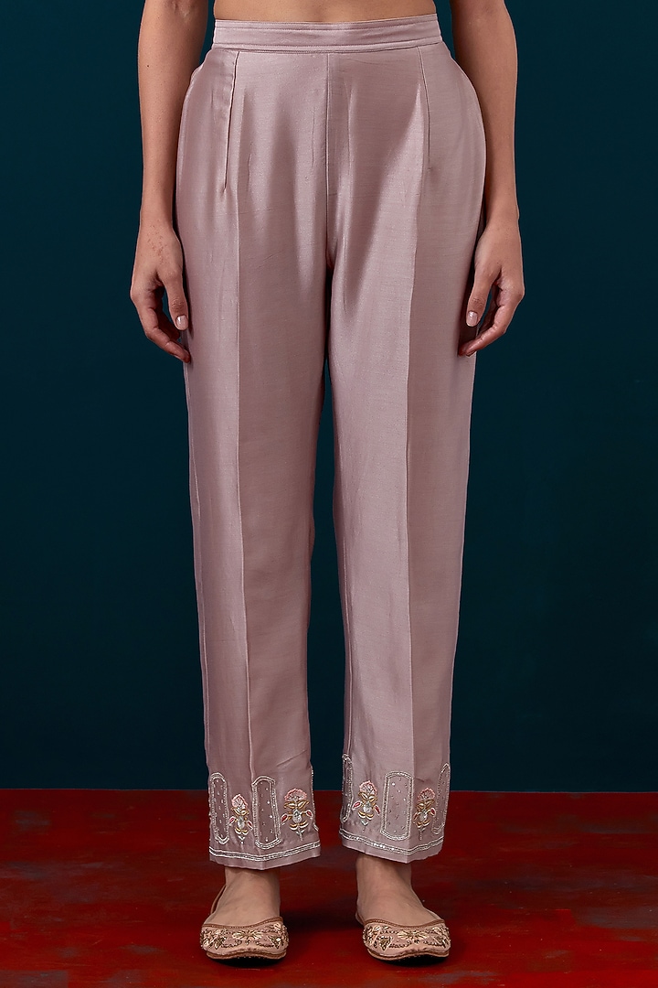 Onion Pink Silk Chanderi Floral Embroidered Kurta Set by Anantaa By Roohi Trehan at Pernia's Pop Up Shop