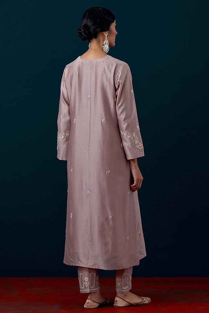 Onion Pink Silk Chanderi Floral Motif Embroidered Kurta Set by Anantaa By Roohi Trehan at Pernia's Pop Up Shop