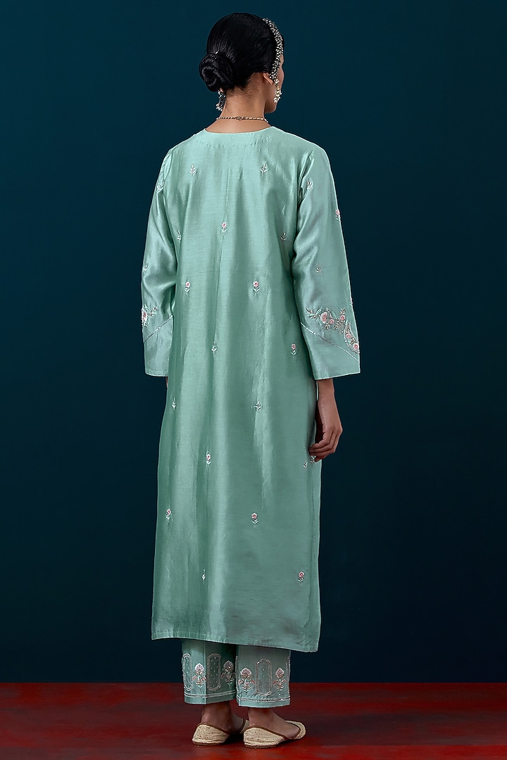 Dull Blue Silk Chanderi Floral Motif Embroidered Kurta Set by Anantaa By Roohi Trehan at Pernia's Pop Up Shop