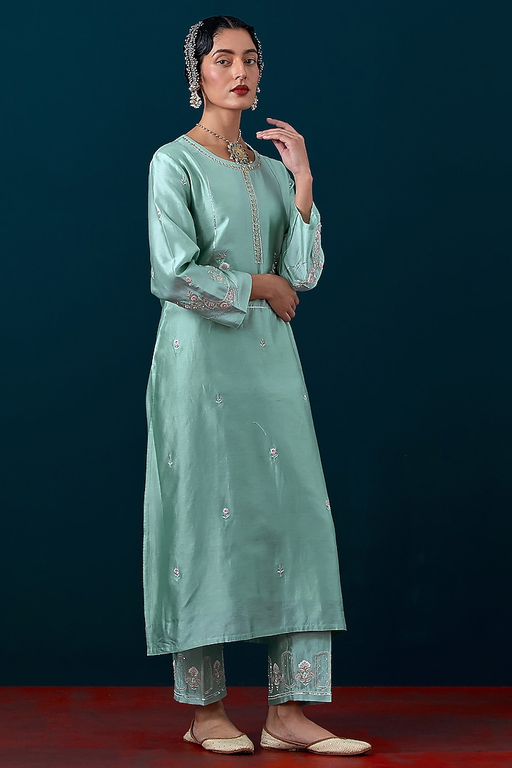 Dull Blue Silk Chanderi Floral Motif Embroidered Kurta Set by Anantaa By Roohi Trehan at Pernia's Pop Up Shop