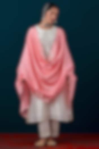 Dark Pink Silk Chanderi Floral Scalloped Embroidered Dupatta by Anantaa By Roohi Trehan at Pernia's Pop Up Shop