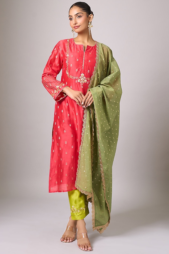 Red Silk Chanderi Sequins Embroidered Kurta Set by Anantaa By Roohi Trehan at Pernia's Pop Up Shop