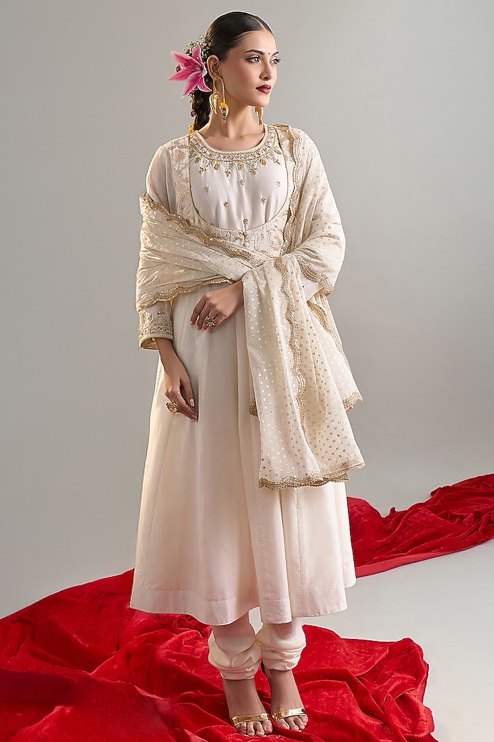 Off-White Silk Chanderi Sequins Embroidered Party Wear Anarkali Set by Anantaa By Roohi Trehan at Pernia's Pop Up Shop