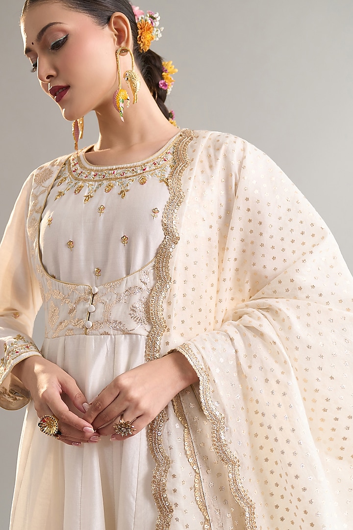 Off-White Silk Chanderi Sequins Embroidered Party Wear Anarkali Set by Anantaa By Roohi Trehan at Pernia's Pop Up Shop