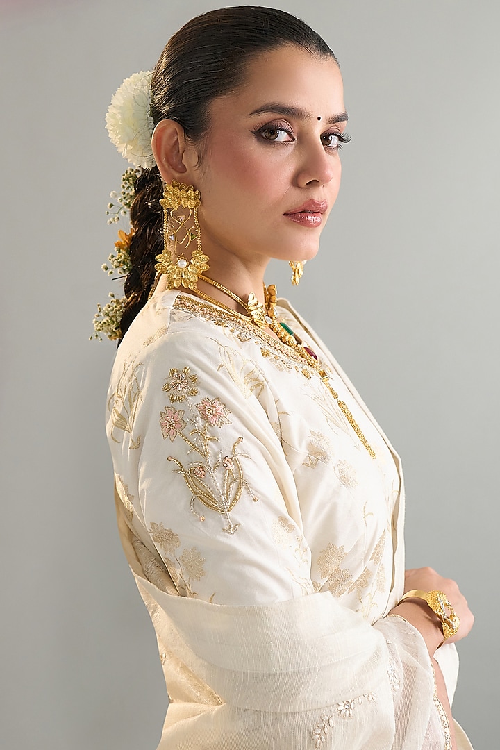 Off-White Banarasi Sequins Embroidered Blouse by Anantaa By Roohi Trehan at Pernia's Pop Up Shop