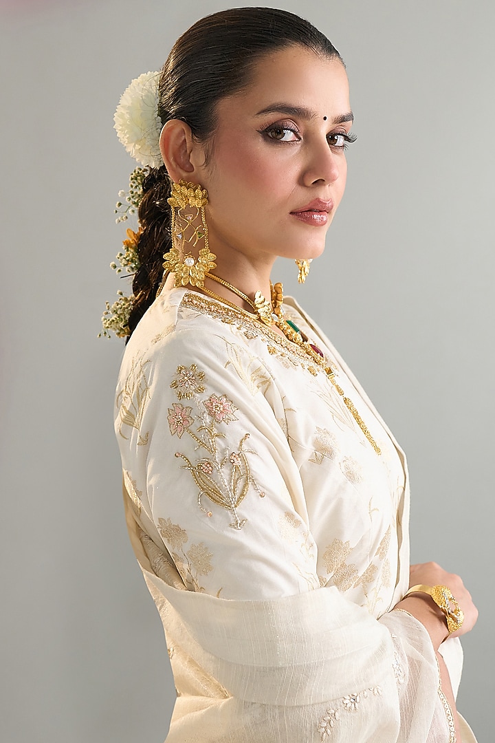 Off-White Silk Chanderi Sequins Embroidered Party Wear Saree Set by Anantaa By Roohi Trehan at Pernia's Pop Up Shop
