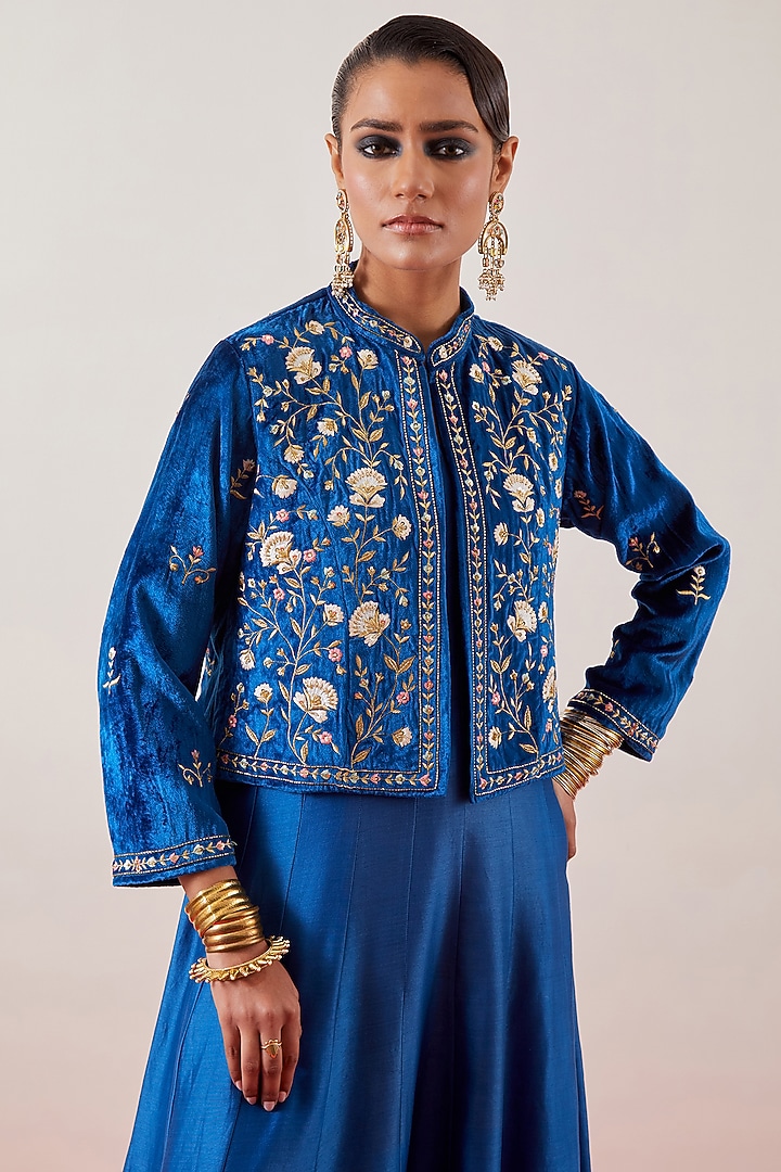 Blue Velvet Resham & Zari Embroidered Front-Open Short Jacket by Anantaa By Roohi Trehan at Pernia's Pop Up Shop