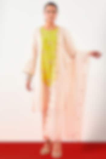 Off-White & Gold Chanderi Tissue Sequin Embroidered Kurta Set by Anantaa By Roohi Trehan at Pernia's Pop Up Shop
