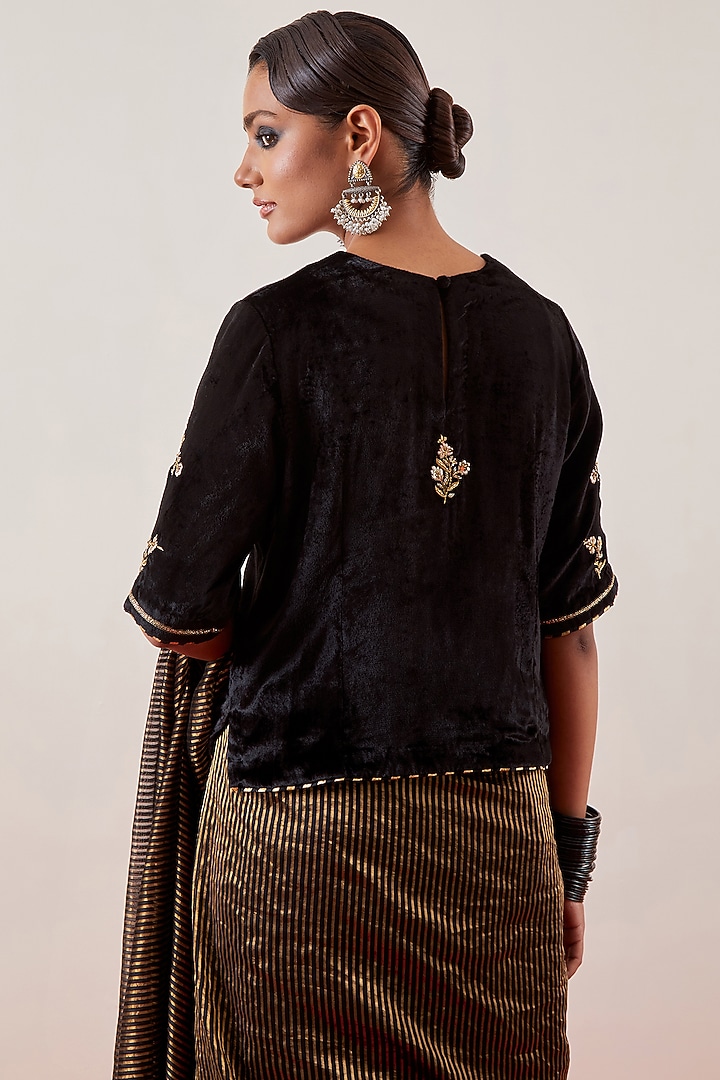 Black Silk Chanderi Tissue Zari Embroidered Party Wear Saree Set by Anantaa By Roohi Trehan at Pernia's Pop Up Shop