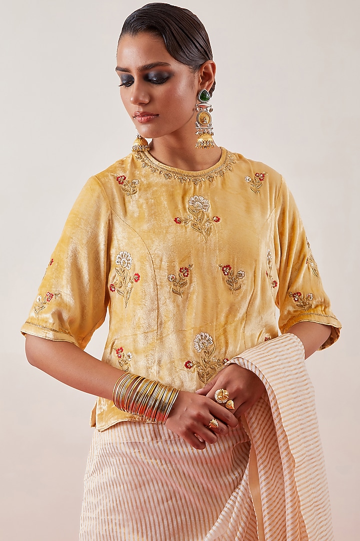 Off-White Silk Chanderi Tissue Zari Embroidered Party Wear Saree Set by Anantaa By Roohi Trehan at Pernia's Pop Up Shop