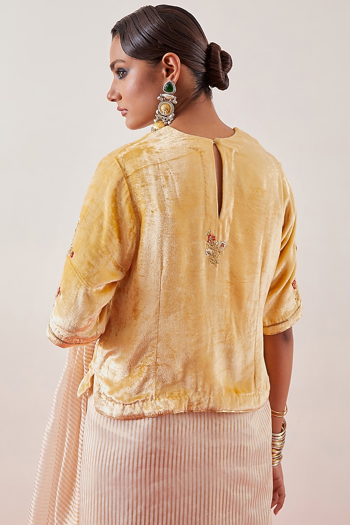 Off-White Silk Chanderi Tissue Zari Embroidered Party Wear Saree Set by Anantaa By Roohi Trehan at Pernia's Pop Up Shop