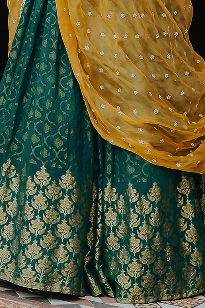 Green Moonga Banarasi Silk Wedding Lehenga Set by Anjana Bohra at Pernia's Pop Up Shop