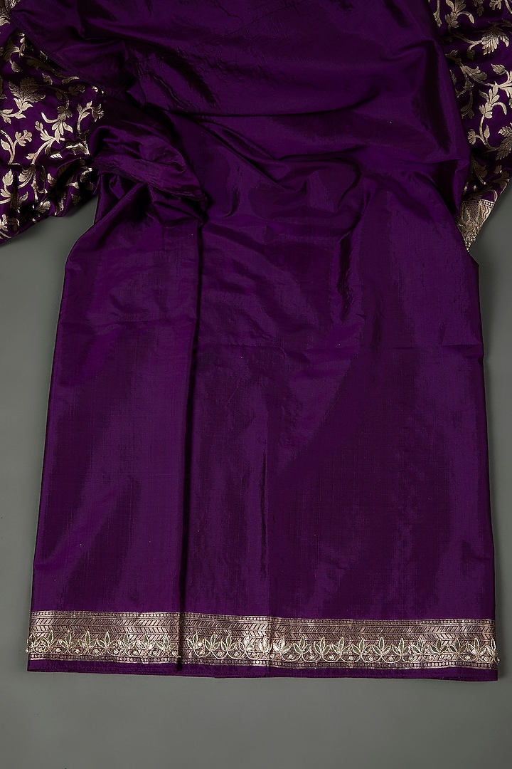 Purple Banarasi Silk Hand Embroidered Reception Saree Set by Anita Dongre at Pernia's Pop Up Shop