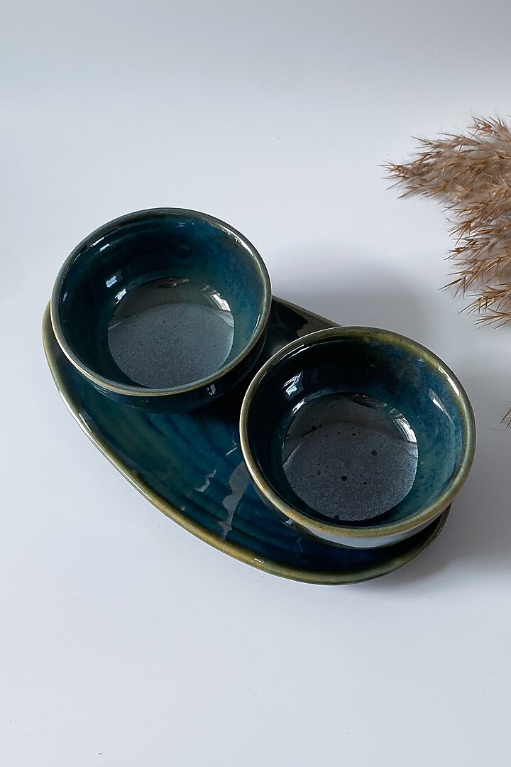 Green Ceramic Glazed Smooth Finished Bowls & Tray (Set Of 3) by andneat at Pernia's Pop Up Shop