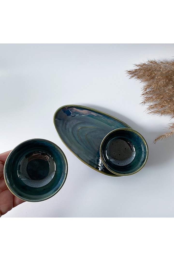 Green Ceramic Glazed Smooth Finished Bowls & Tray (Set Of 3) by andneat at Pernia's Pop Up Shop