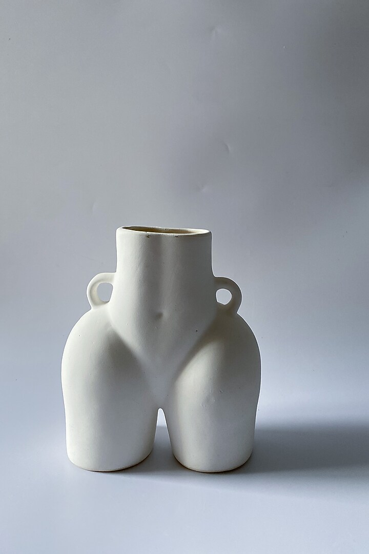 Off-White Ceramic Handcrafted Vase by Andneat at Pernia's Pop Up Shop