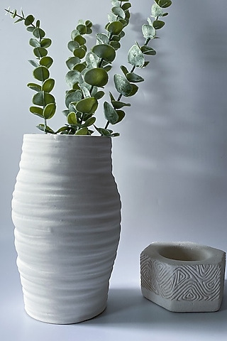 Off-White Ceramic Handcrafted Vase by Andneat