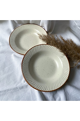 Off-White Ceramic Handcrafted Plate Set by Andneat