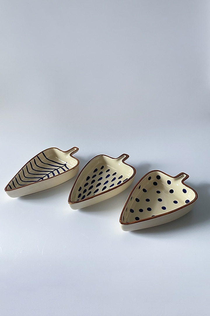 Off-White Ceramic Hand Painted Leaf Bowl Set by Andneat at Pernia's Pop Up Shop