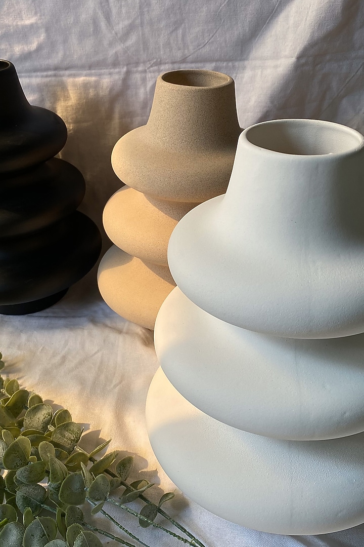 White Ceramic Hand Painted Spiral Vase by Andneat at Pernia's Pop Up Shop
