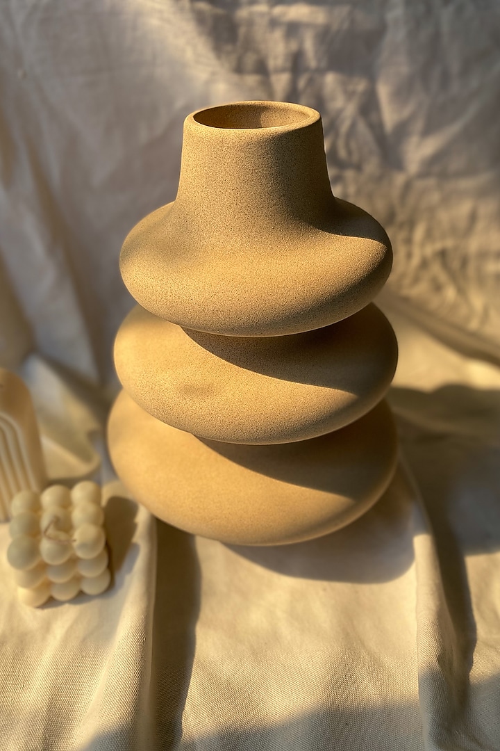 Beige Ceramic Hand Painted Spiral Vase by Andneat at Pernia's Pop Up Shop