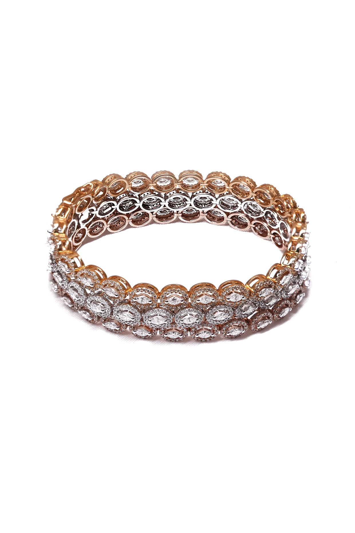 Buy Diamond Bracelets Online | Latest Diamond Bracelet Designs | CaratLane