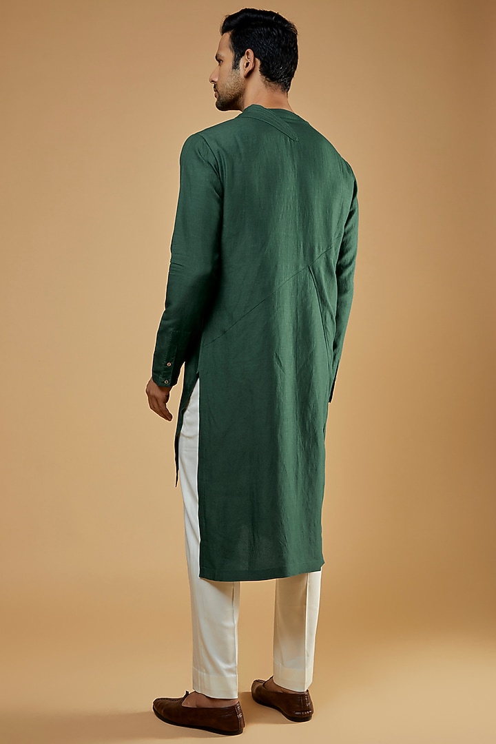 Pine Green Linen Blend Kurta by Antar Agni Men at Pernia's Pop Up Shop