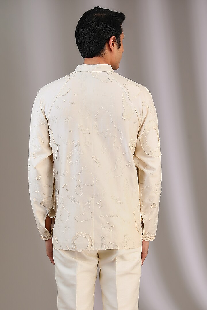 Ivory Cotton Silk Emboidered Short Kurta by Antar Agni Men at Pernia's Pop Up Shop