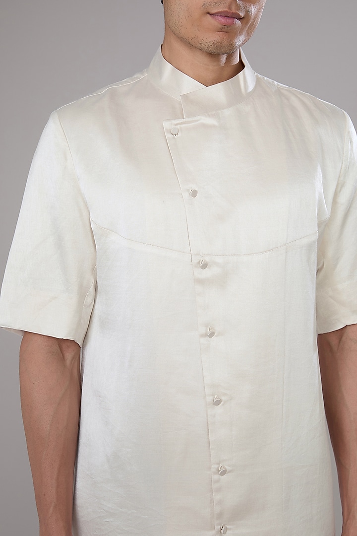 Ivory Muga Satin Short Kurta by Antar Agni Men at Pernia's Pop Up Shop