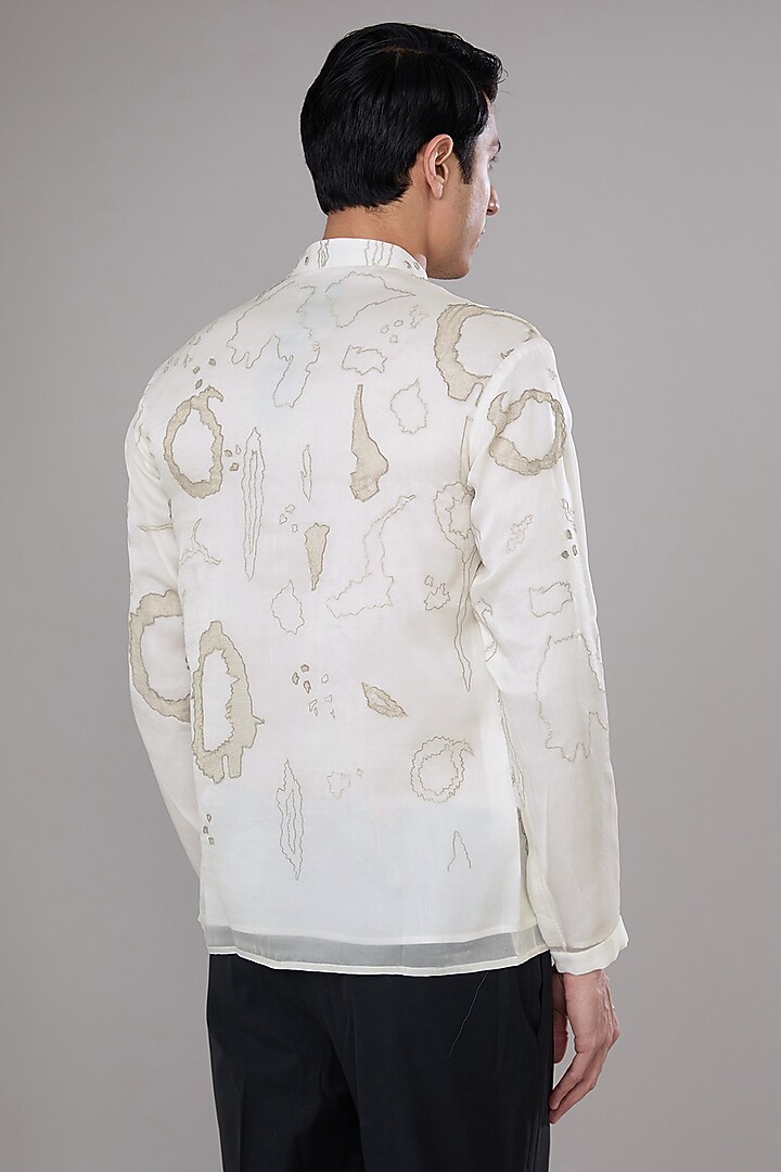 White Organza Satin Emboidered Short Kurta by Antar Agni Men at Pernia's Pop Up Shop